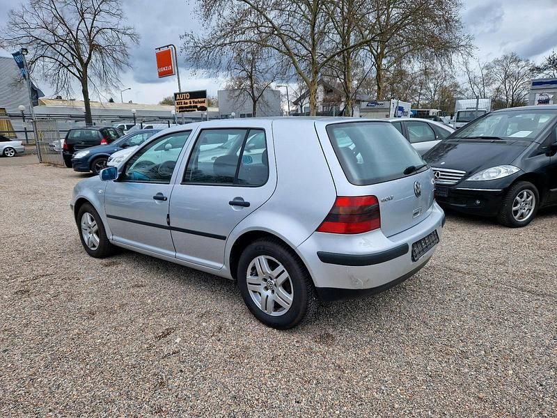 Gebraucht VW Golf IV 101 PS (74 kW) 2001 Silber Limousine