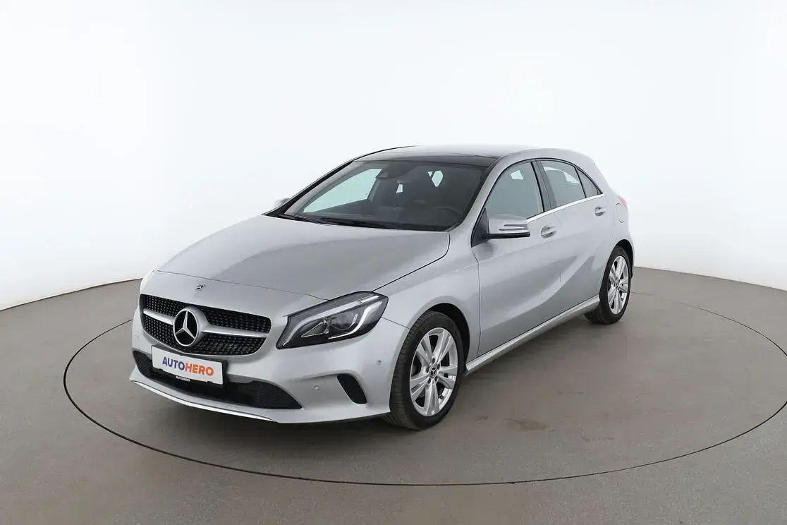 Gebraucht Mercedes A200 Urban 156 PS (114 kW) 2017 Kleinwagen