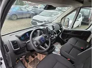 Neu Opel Movano 140 PS (102 kW) 2026 Weiß Limousine