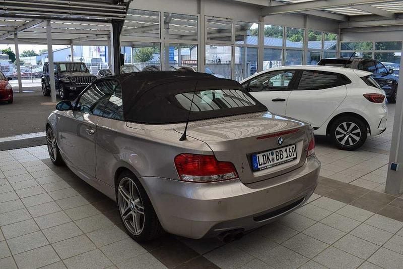 Gebraucht BMW 135 Cabriolet Comfort Edition 306 PS (225 kW) 2009 Braun Cabrio