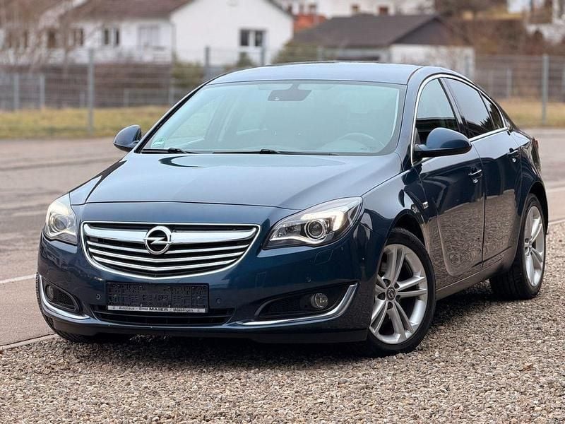 Blau Gebraucht 2014 Opel Insignia Sport Limousine | 2.950 € (Superpreis) - Bild 1/4
