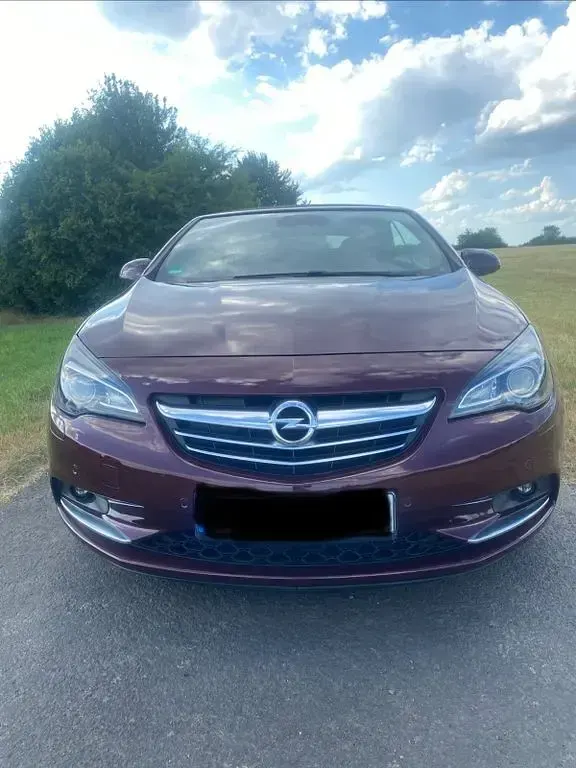 Gebraucht Opel Cascada Innovation 165 PS (121 kW) 2013 Rot Cabrio