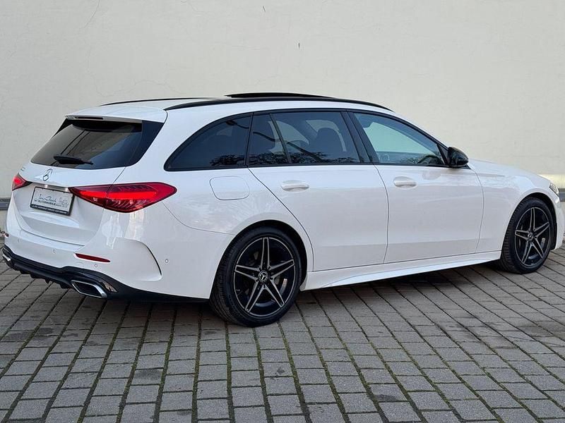 Gebraucht Mercedes C200 Business 163 PS (119 kW) 2023 Polarweiß Kombi