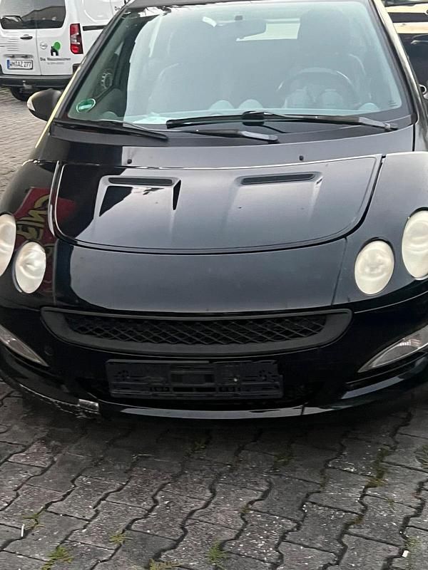 Schwarz Gebraucht 2004 Smart ForFour Kleinwagen | 200 € (Superpreis) - Bild 1/4