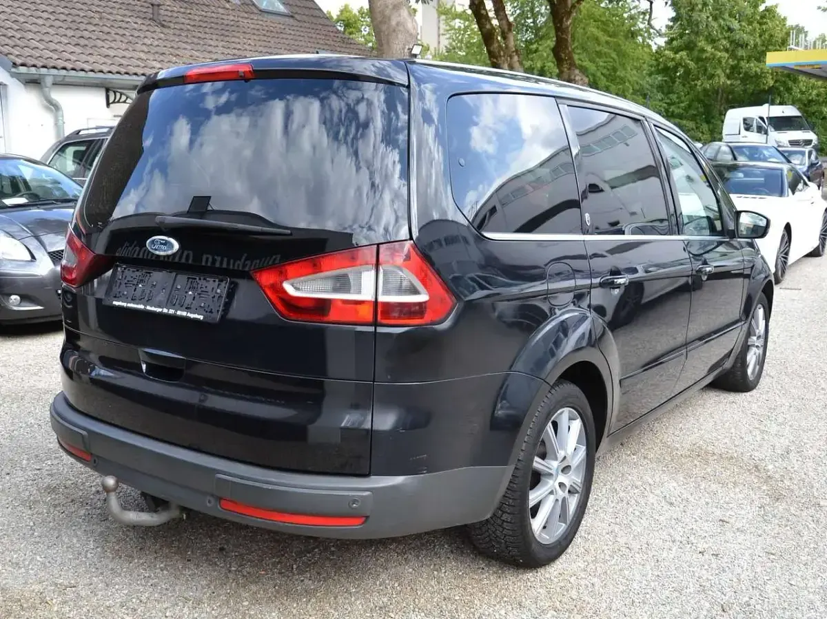 Gebraucht Ford Galaxy Ambiente 131 PS (96 kW) 2010 Schwarz Van / Kleinbus