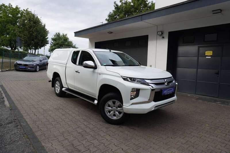 Islandweiss (s) Gebraucht 2020 Mitsubishi L200 Abholung | 24.650 € (Guter Preis) - Bild 1/4