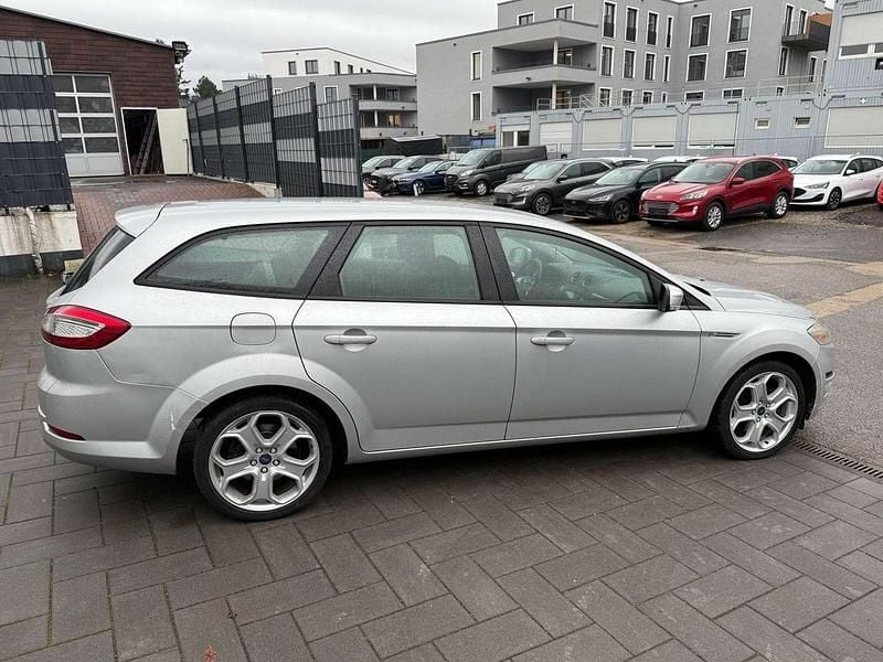 Gebraucht Ford Mondeo Trend 116 PS (85 kW) 2013 Silber Kombi