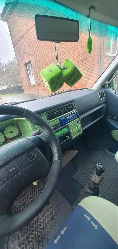 Gebraucht VW Multivan 102 PS (75 kW) 1998 Grün Van