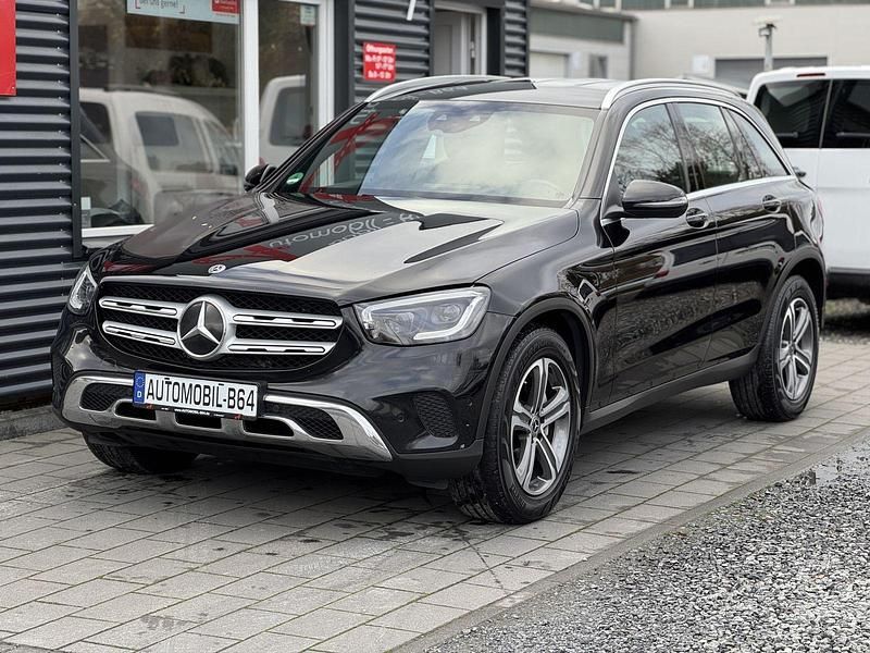 Gebraucht Mercedes GLC220 194 PS (142 kW) 2020 Schwarz SUV
