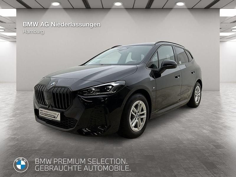 Schwarz Gebraucht 2024 BMW 220 Active Tourer Comfort Edition Van / Kleinbus | 34.539 € (Fairer Preis) - Bild 1/4