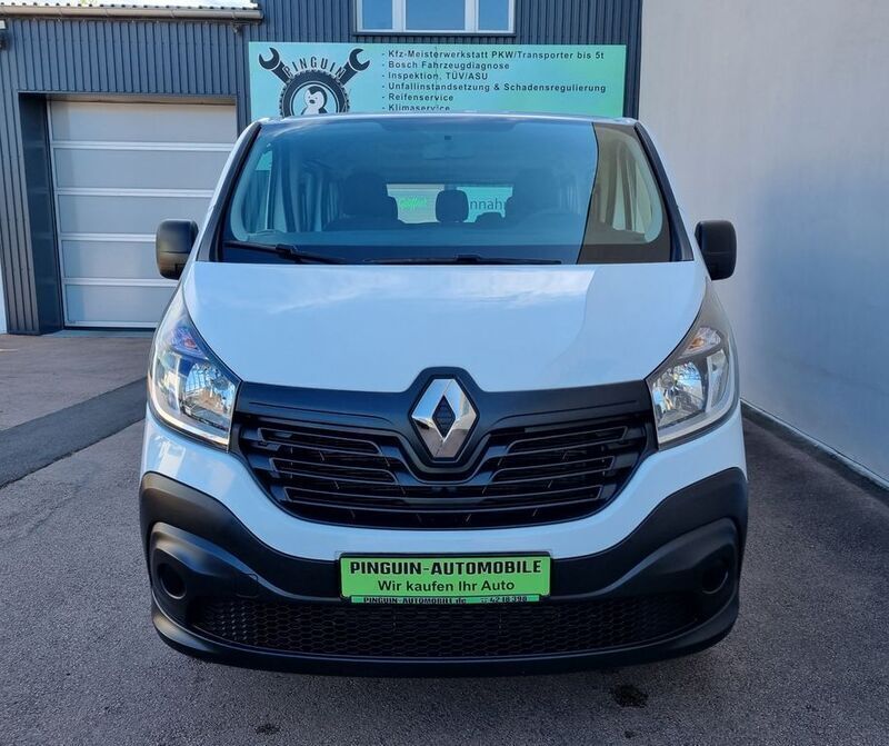 Gebraucht Renault Trafic Expression 95 PS (69 kW) 2018 Weiß Van / Kleinbus