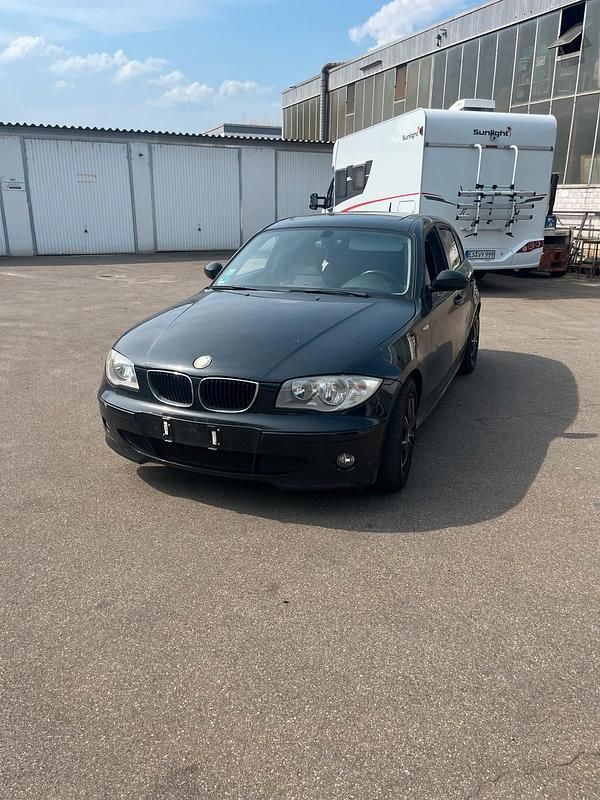 Schwarz Gebraucht 2005 BMW 116 Kleinwagen | 1.000 € (Superpreis) - Bild 1/4