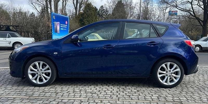 Gebraucht Mazda 3 Exclusive-Line 150 PS (110 kW) 2011 Indigo lights Kleinwagen
