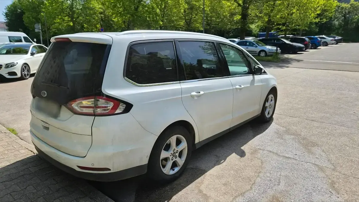 Gebraucht Ford Galaxy 180 PS (132 kW) 2017 Weiß Van / Kleinbus