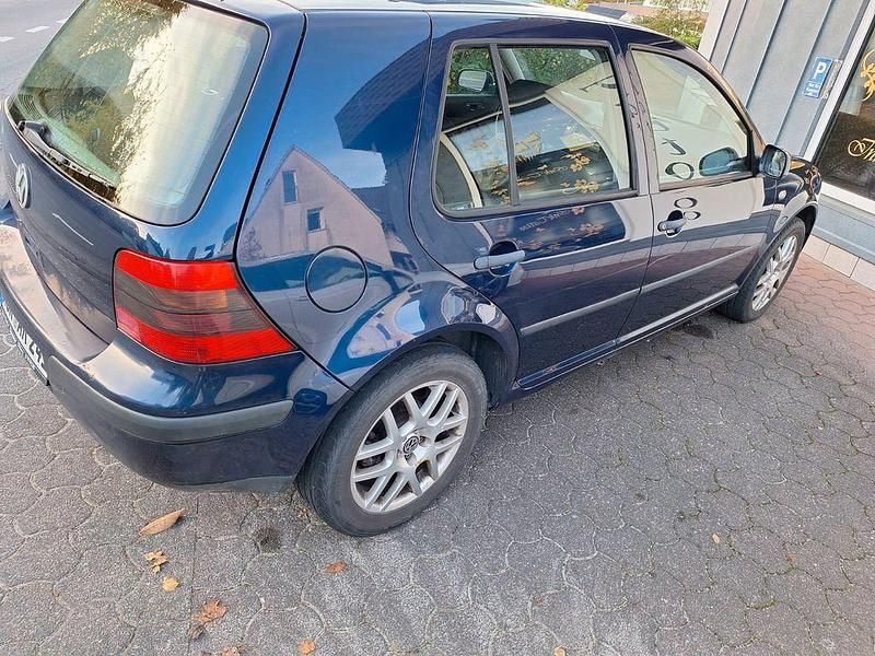 Gebraucht VW Golf IV Basis 75 PS (55 kW) 2000 Blau Limousine
