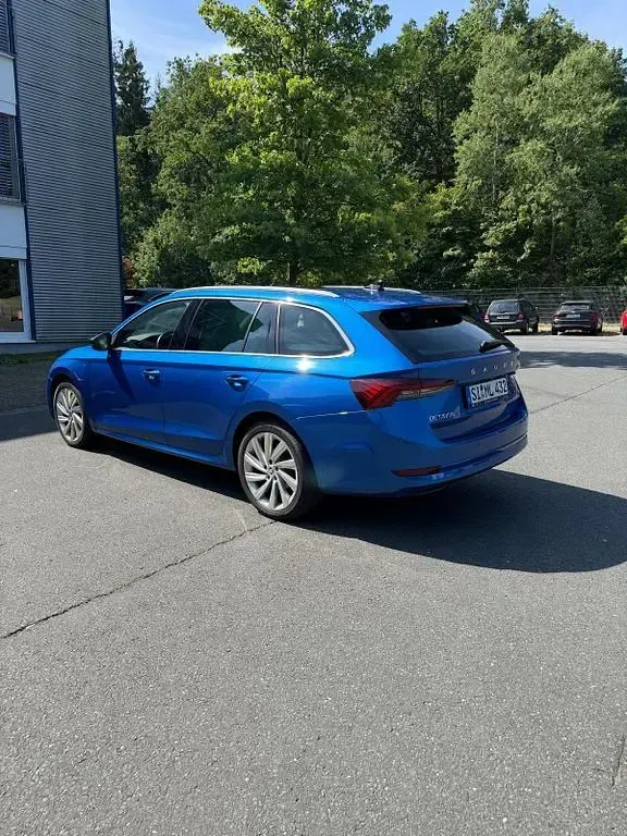 Gebraucht Skoda Octavia Style 204 PS (150 kW) 2021 Blau Kombi