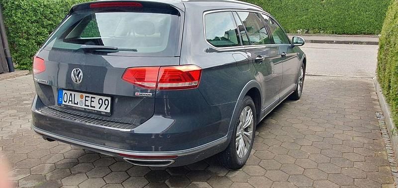 Gebraucht VW Passat Alltrack 220 PS (161 kW) 2017 Grau Kombi