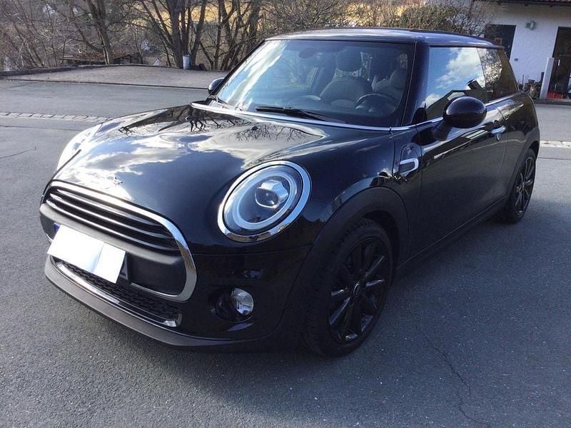 Second-hand Mini ONE 102 CP (75 kW) 2019 Negru Hatchback