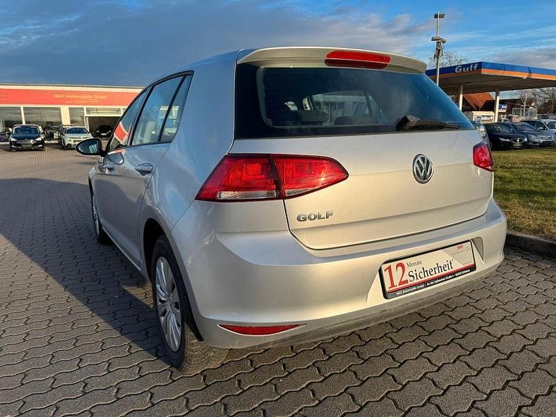 Second-hand VW Golf VII Trendline 86 CP (63 kW) 2014 Argintiu Berlinǎ