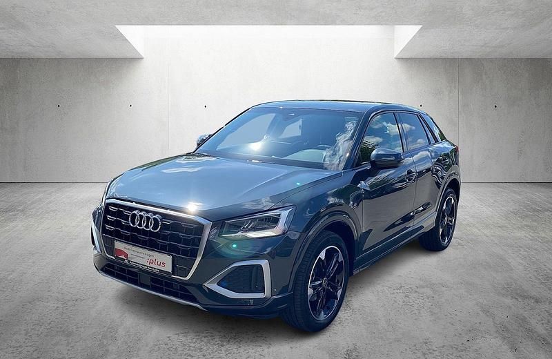 Silber Gebraucht 2024 Audi Q2 Advanced SUV | 29.199 € (Teuer) - Bild 1/4