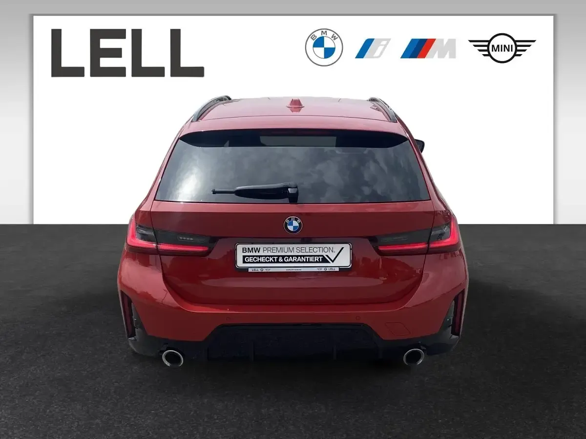 Gebraucht BMW 330 M Sport 286 PS (210 kW) 2023 Rot Kombi
