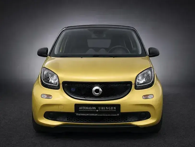 Gebraucht Smart ForFour Electric Drive Passion 60 kW (82 PS) 2018 Gelb metallic Limousine