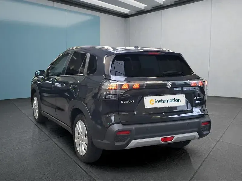 Gebraucht Suzuki SX4 S-Cross 129 PS (94 kW) 2023 Schwarz SUV