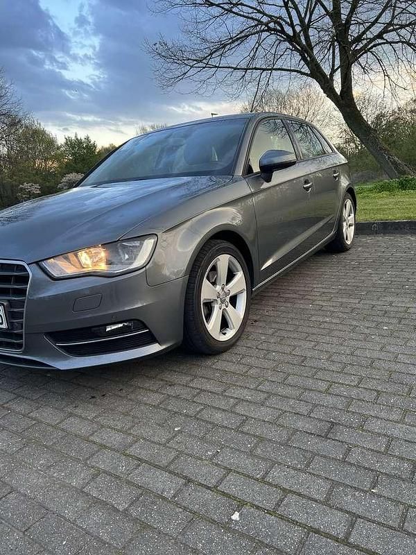 Gebraucht Audi A3 Ambition 150 PS (110 kW) 2013 Grau Kleinwagen