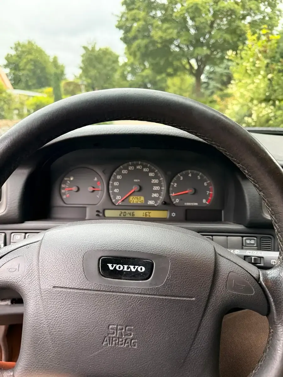 Gebraucht Volvo V70 140 PS (102 kW) 1999 Schwarz Kombi