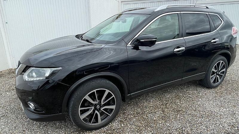 Schwarz Gebraucht 2016 Nissan X-Trail 360º SUV | 11.880 € (Fairer Preis) - Bild 1/4