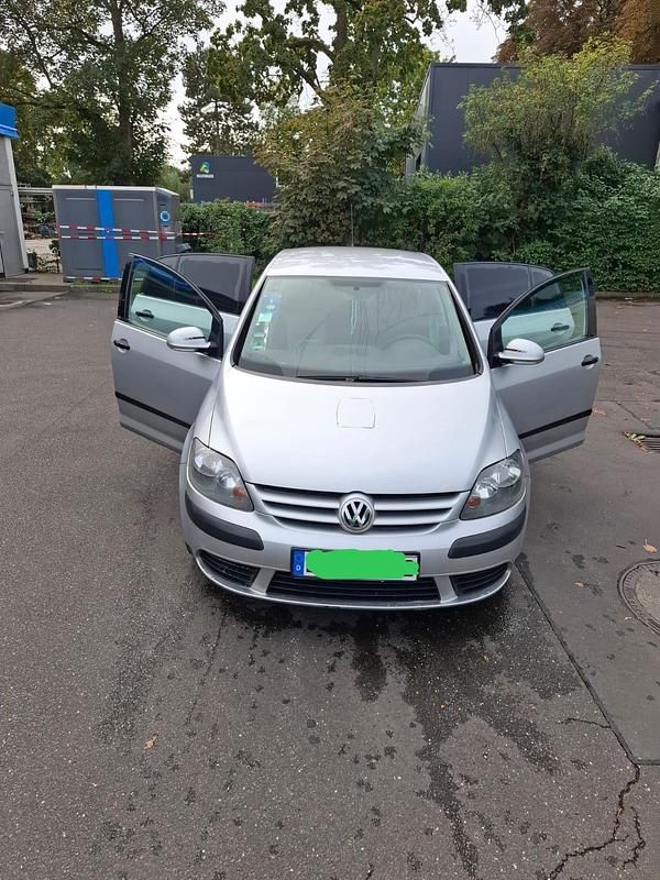 Grau Gebraucht 2005 VW Golf IV Kleinwagen | 800 € (Guter Preis) - Bild 1/4