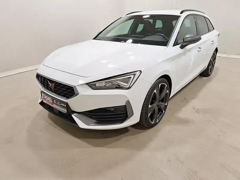 Gebraucht Cupra Leon VZ 245 PS (180 kW) 2022 "nevada" weiss Limousine