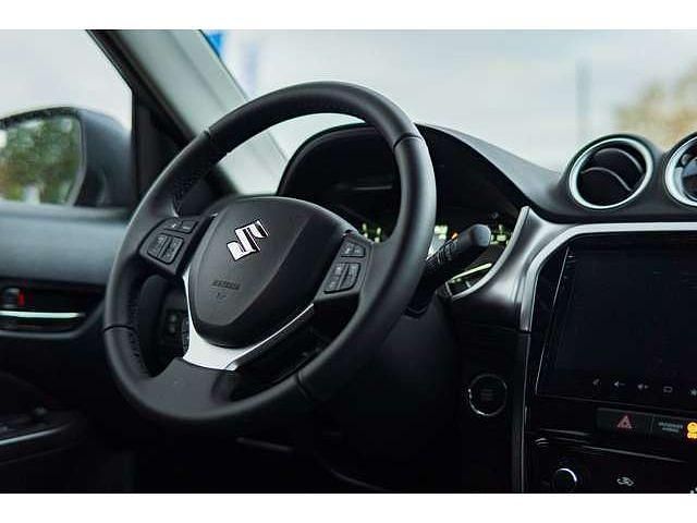 Neu Suzuki Vitara Comfort 110 PS (80 kW) 2025 Titan dark gray metallic SUV