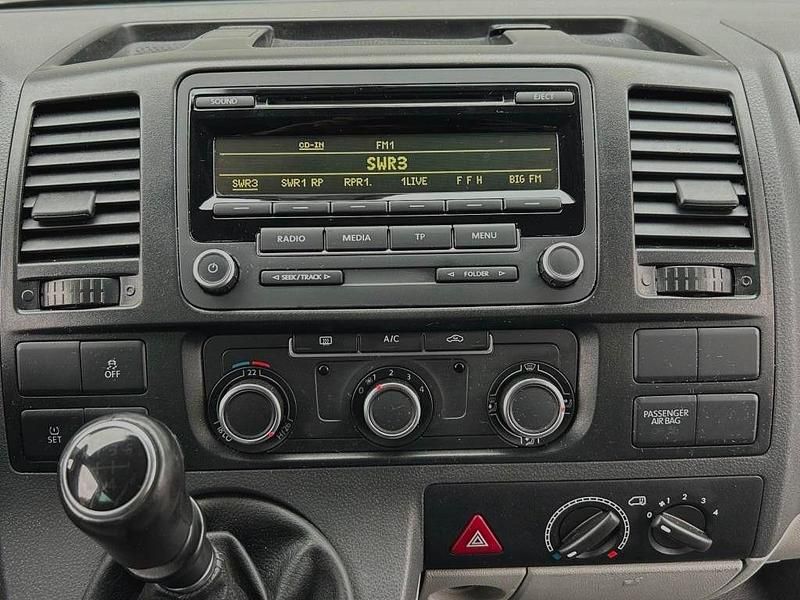 Gebraucht VW T5 102 PS (75 kW) 2015 Natural grey Van