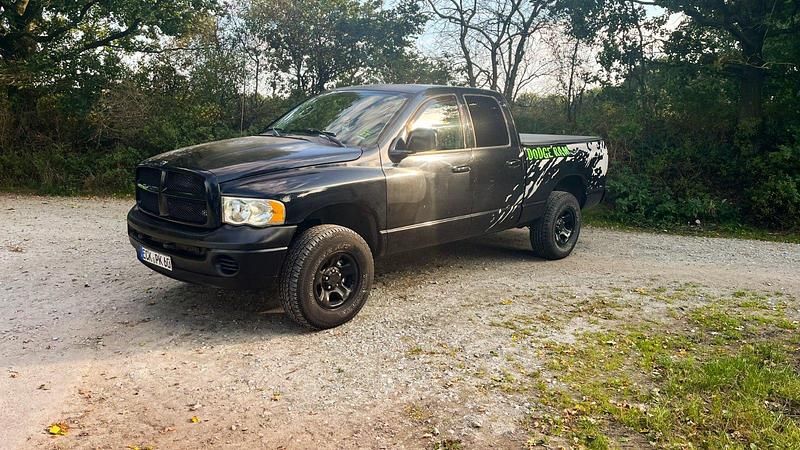 Schwarz Gebraucht 2003 Dodge Ram Abholung | 13.900 € - Bild 1/4