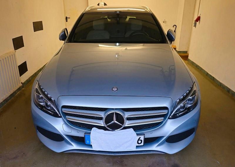 Gebraucht Mercedes C350e 279 PS (205 kW) 2016 Grau Kombi