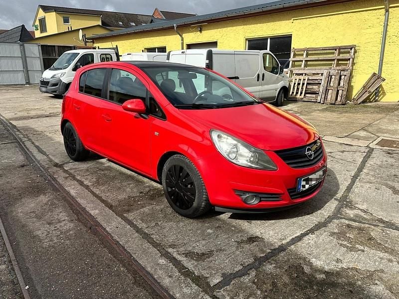 Gebraucht Opel Corsa Edition 87 PS (63 kW) 2010 Rot Kleinwagen