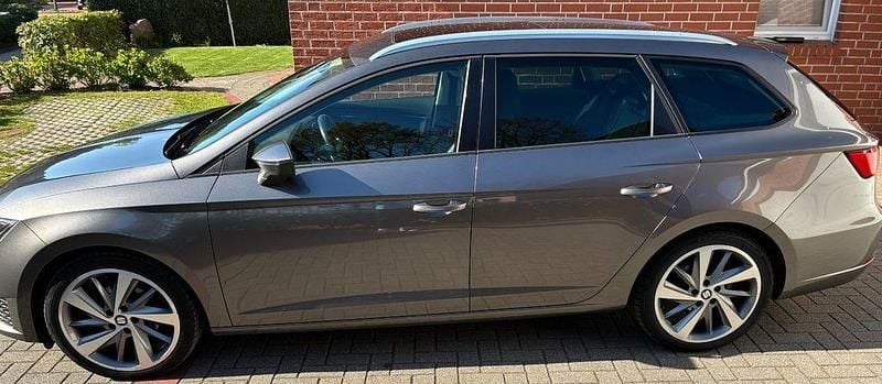 Usado Seat Leon ST FR 150 HP (110 kW) 2017 Cinzento Carrinha