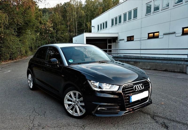 Gebraucht Audi A1 Sportback Design 95 PS (69 kW) 2017 Schwarz Kleinwagen
