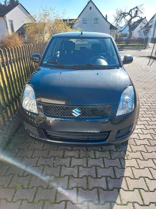 Schwarz Gebraucht 2010 Suzuki Swift Kleinwagen | 2.450 € (Guter Preis) - Bild 1/4