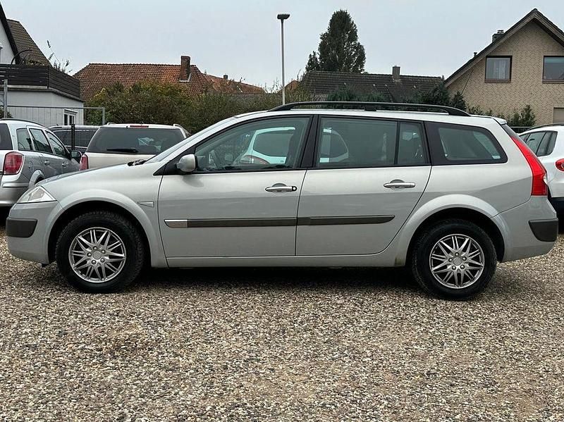 Gebraucht Renault Mégane II Dynamique 113 PS (83 kW) 2004 Grau Limousine