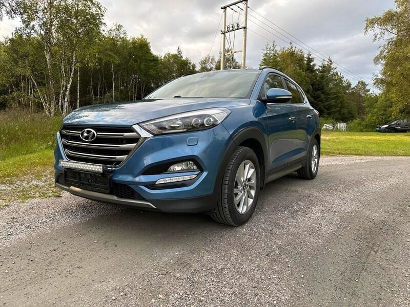 Blau Gebraucht 2016 Hyundai Tucson Style SUV | 13.890 € (Fairer Preis) - Bild 1/4