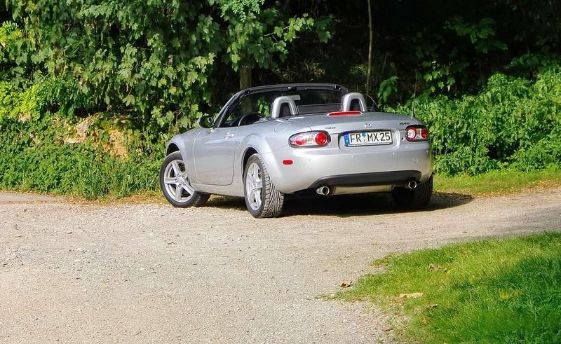 Gebraucht Mazda MX5 Energy 160 PS (117 kW) 2006 Silber Cabrio