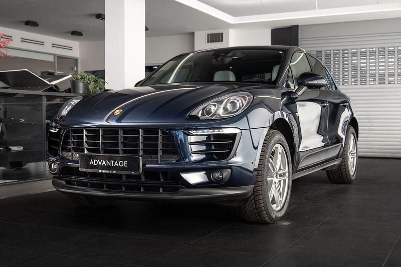 Blau Gebraucht 2015 Porsche Macan S Chrono SUV | 32.700 € - Bild 1/4