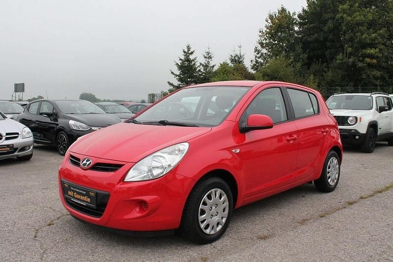 Electric red Gebraucht 2011 Hyundai i20 Kleinwagen | 3.690 € (Fairer Preis) - Bild 1/4