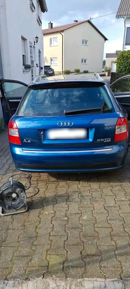 Gebraucht Audi A4 179 PS (131 kW) 2003 Blau Kombi