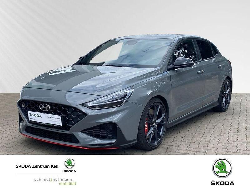 Grau Gebraucht 2021 Hyundai i30 N Performance Limousine | 26.980 € (Fairer Preis) - Bild 1/4