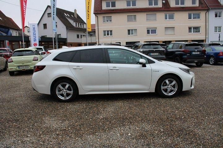 Gebraucht Suzuki Swace Comfort+ 98 PS (72 kW) 2020 White pearl crystal metallic Kombi