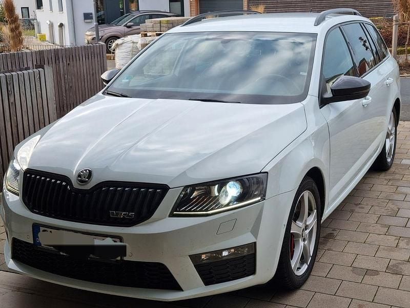 Gebraucht Skoda Octavia RS 184 PS (135 kW) 2015 Weiß Kombi