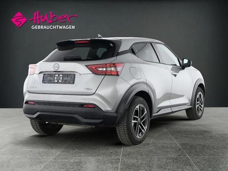Gebraucht Nissan Juke N-Connecta 94 PS (69 kW) 2024 Silver (m) (metallic) SUV
